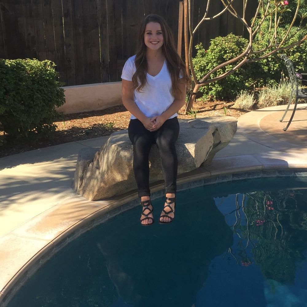 Meet your Posher, Dana